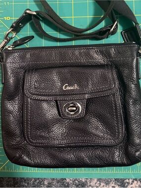 Coach Small Black Pebbled Leather Turn Lock Pocket Crossbody Bag Women’s Purse